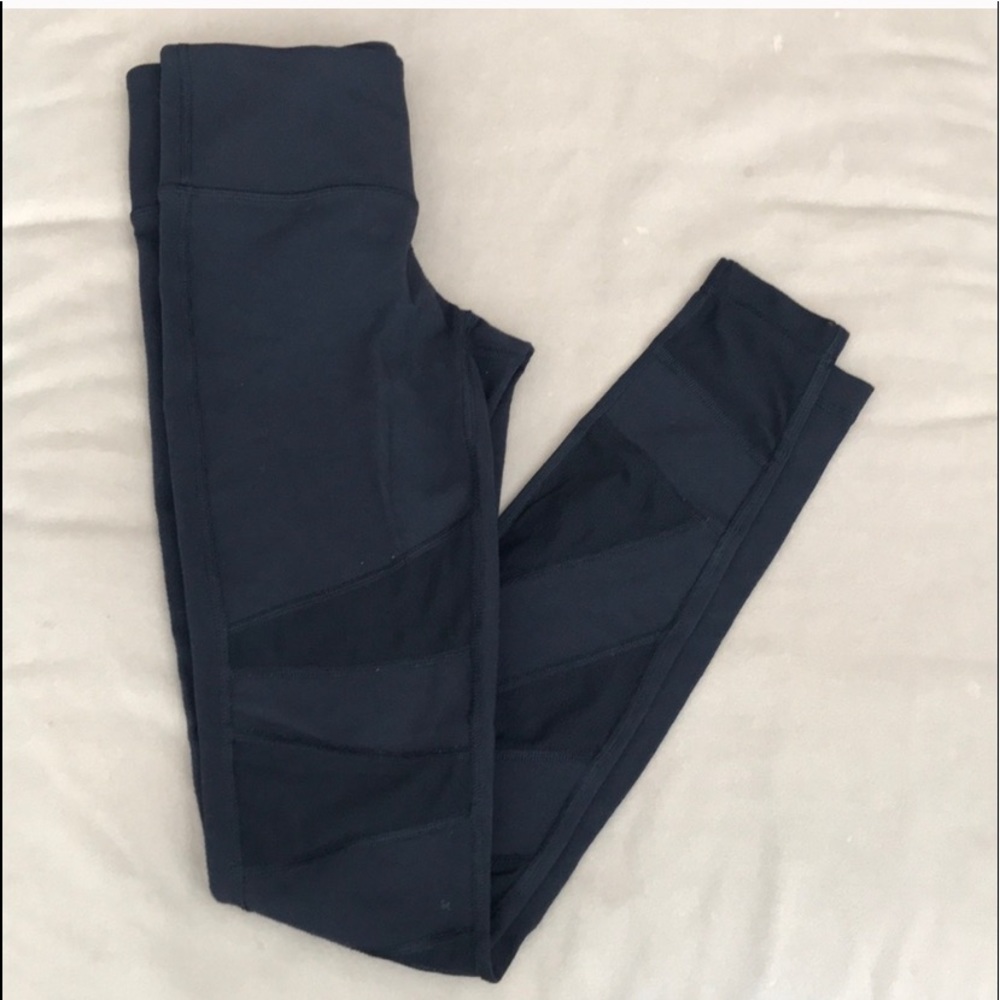 lululemon tech mesh tight - size 4